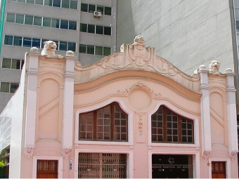 
18
Edifcio em Porto Alegre
9
